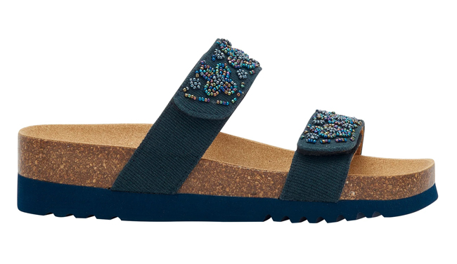ZAFIRAH CANVAS+BEADS WOMAN NAVY BLUE 36 MATERIALE TESSUTO CANVAS+PERLINE FODERA TOMAIA MICROFIBRA SOTTOPIEDE MICROFIBRA SUOLA EVA FITTING F ALTEZZA TACCO 20 COLLEZIONE SS23 - Farmacia Artemisia di Montecuollo Dott. Angelo snc